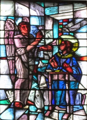 De engel Gabriel brengt de Blijde Boodschap, Glas-in-lood Mariakerk